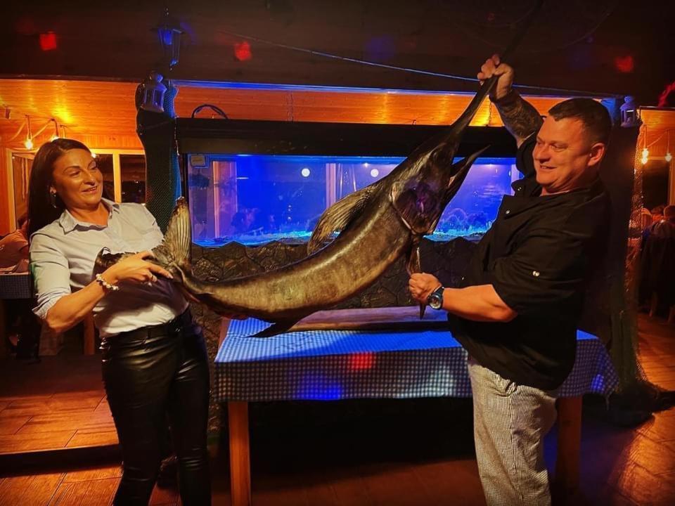 Restauracja I Noclegi Izba Rybacka W Krainie Wygaslych Wulkanow Podgorki 外观 照片