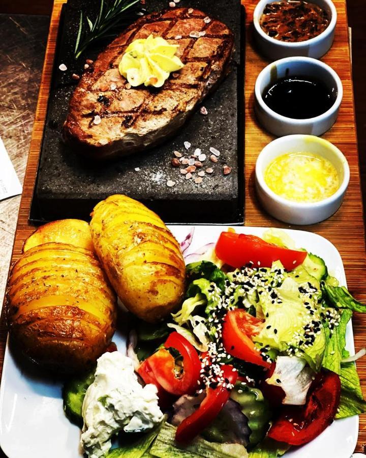 Restauracja I Noclegi Izba Rybacka W Krainie Wygaslych Wulkanow Podgorki 外观 照片